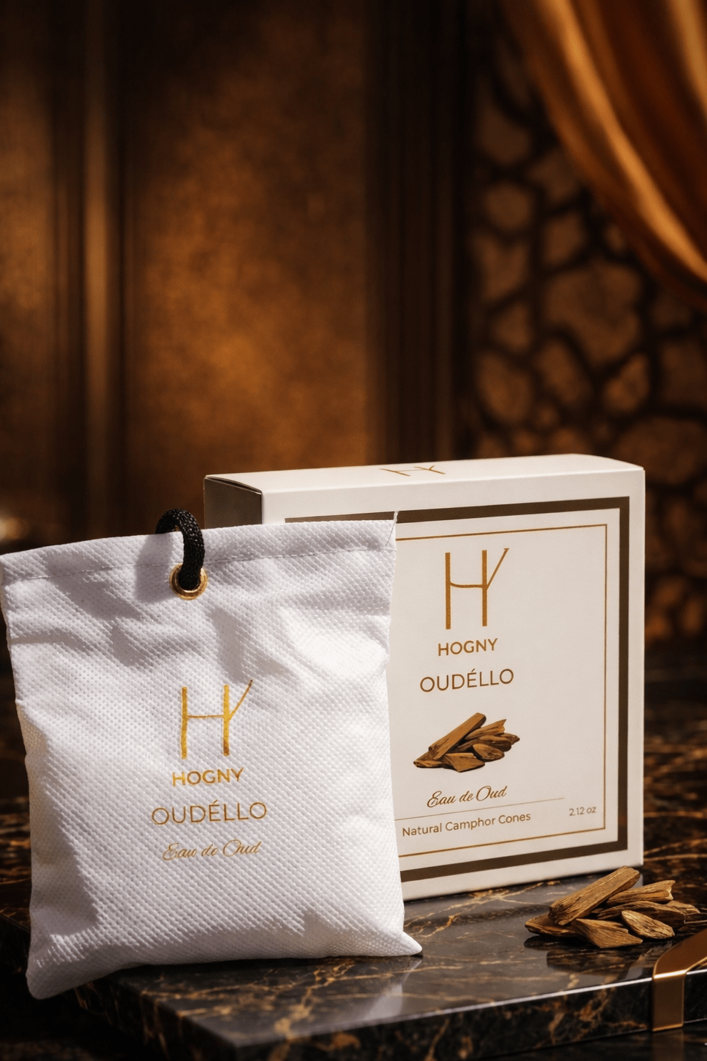 Oud perfume with box having oud and camphor essence