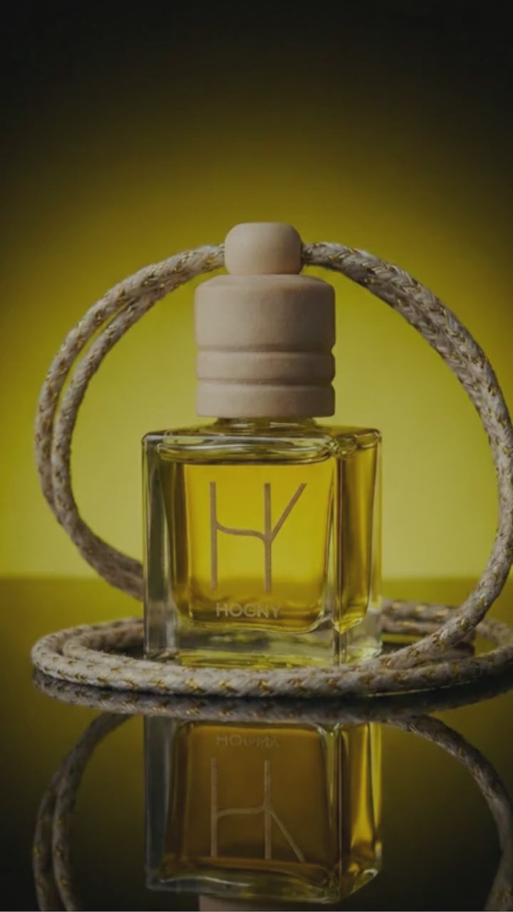 Limoné Fresco citrus car perfume diffuser video showcasing luxury glass bottle and fresh fragrance